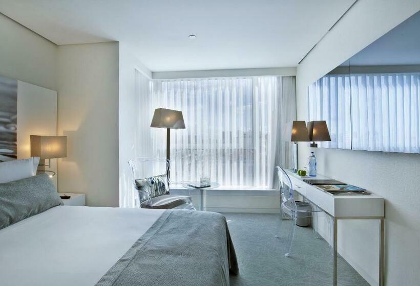 اتاق لوکس با چشم‌انداز شهر, White Lisboa