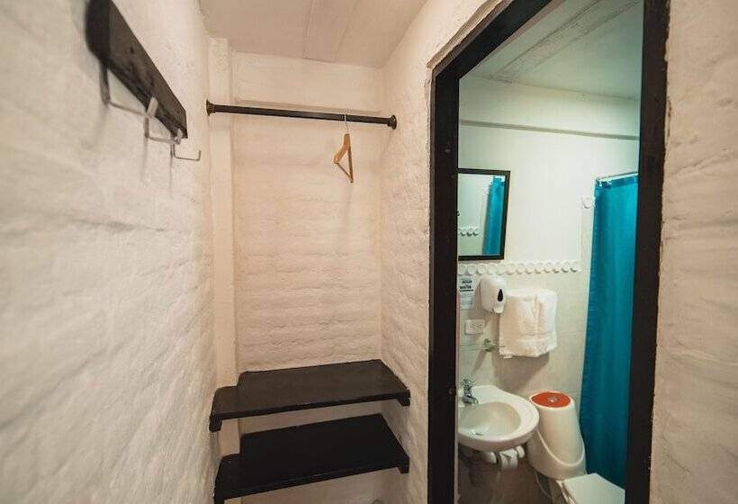 스탠다드 룸, Viajero Hostel Cali & Salsa School