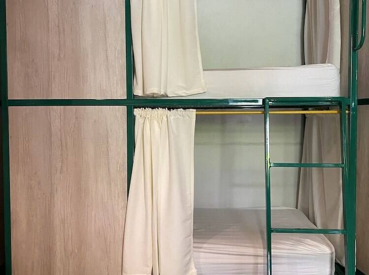غرفة قياسية حمام مشترك, Viajero Hostel Cali & Salsa School