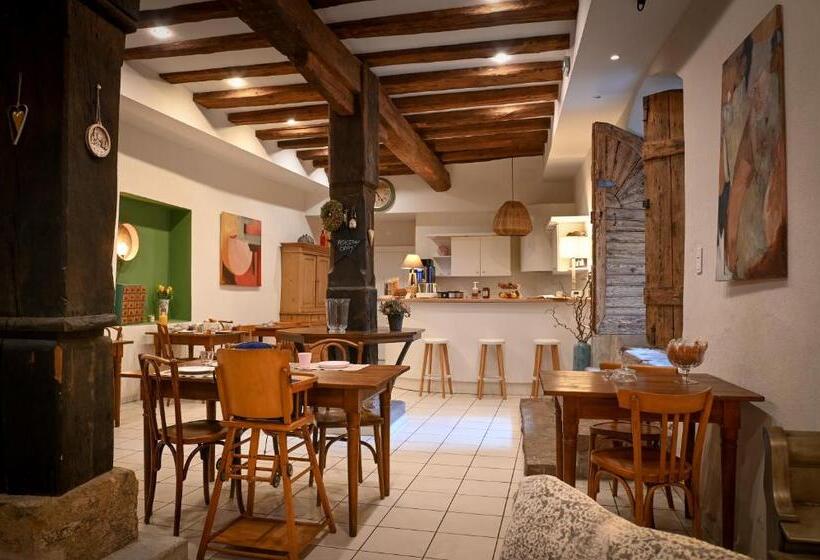 Номер Стандарт Трехместный, Le Hameau D Eguisheim  Chambres D Hotes & Gites
