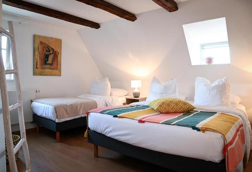 Апартаменты 2 Спальни, Le Hameau D Eguisheim  Chambres D Hotes & Gites