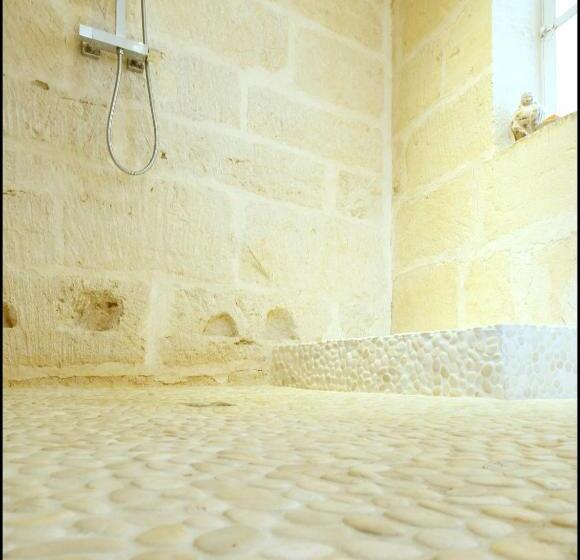 Люкс, La Maison Rouge D Uzes B&b