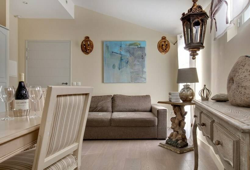 Апартаменты 1 Спальня, La Maison Des Augustins B&b, Spa Et Fitness