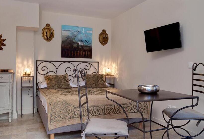 Студия Стандарт, La Maison Des Augustins B&b, Spa Et Fitness