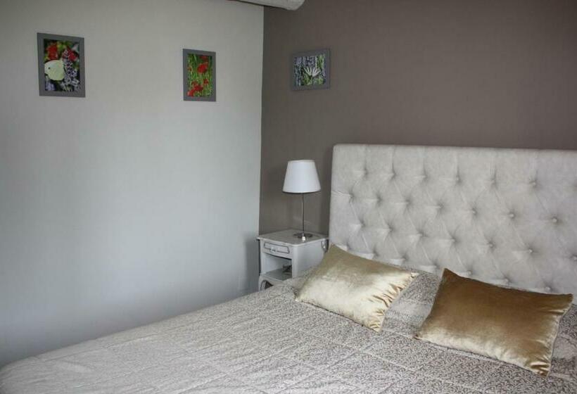 Номер Комфорт, Chambre D Hôtes Au Chant Des Sorgues