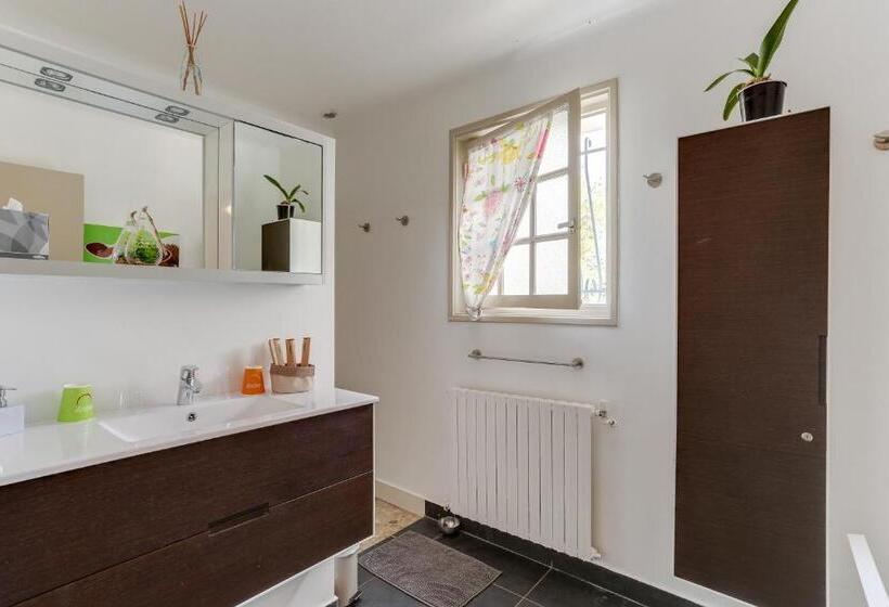 سوییت خانوادگی, Chambre D'hôtes Etchebri
