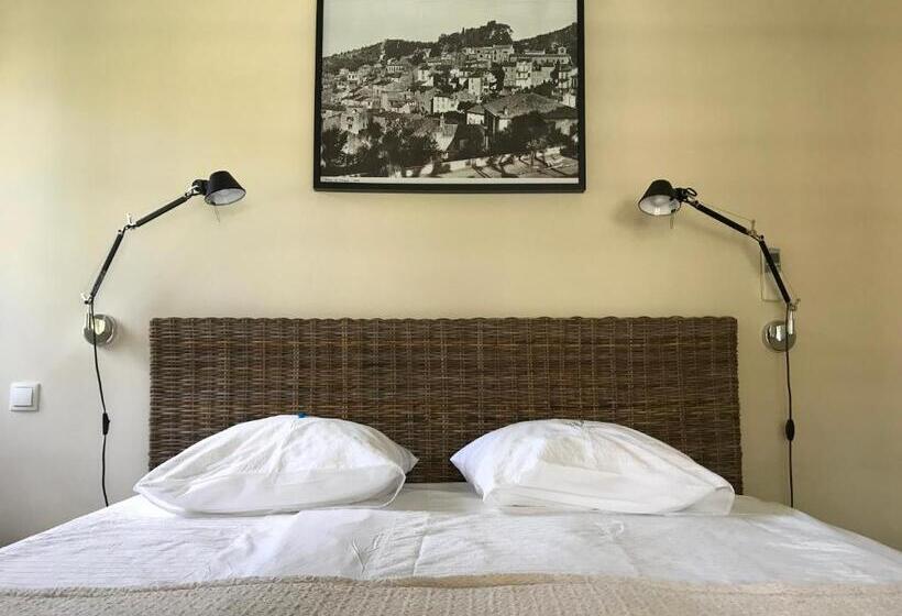 스탠다드 룸 풀장 전망, Villa La Begude   Boutique Luxury B&b