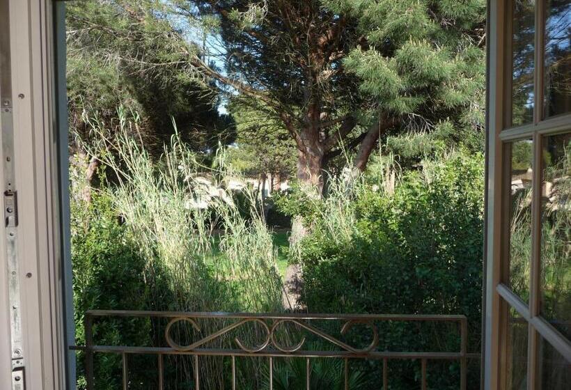 수피리어 룸 풀장 전망, Villa La Begude   Boutique Luxury B&b