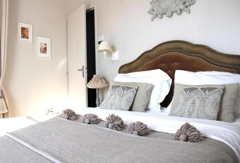 Quarto Estandar com Terraço, Fleur De Ré