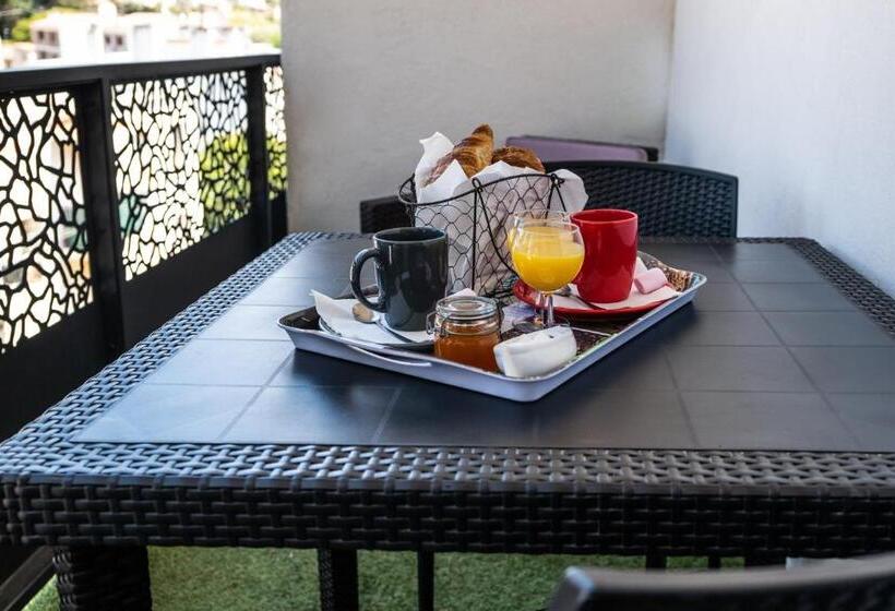 Люкс Повышенной Комфортности, Hôtel Eden Cassis   Parking Privé