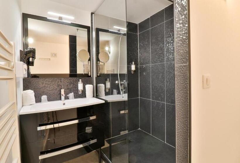 Номер Стандарт с Террасой, Hôtel Eden Cassis   Parking Privé