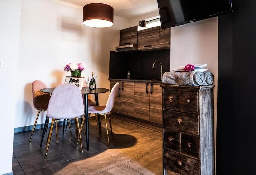 Студия Deluxe, Hôtel Eden Cassis   Parking Privé