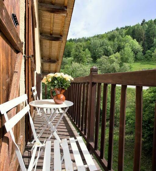 Четырехместный Номер Стандарт, Gite Auberge De Montvilliers