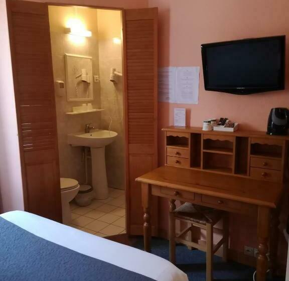 غرفة قياسية, Hôtel Le Memphis