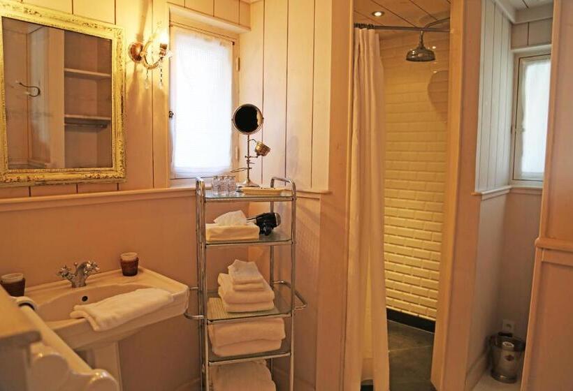 Номер Стандарт, La Maison Du Bassin