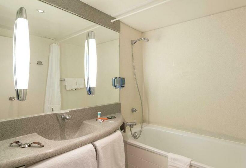 Номер Стандарт, Hôtel Novotel Valenciennes