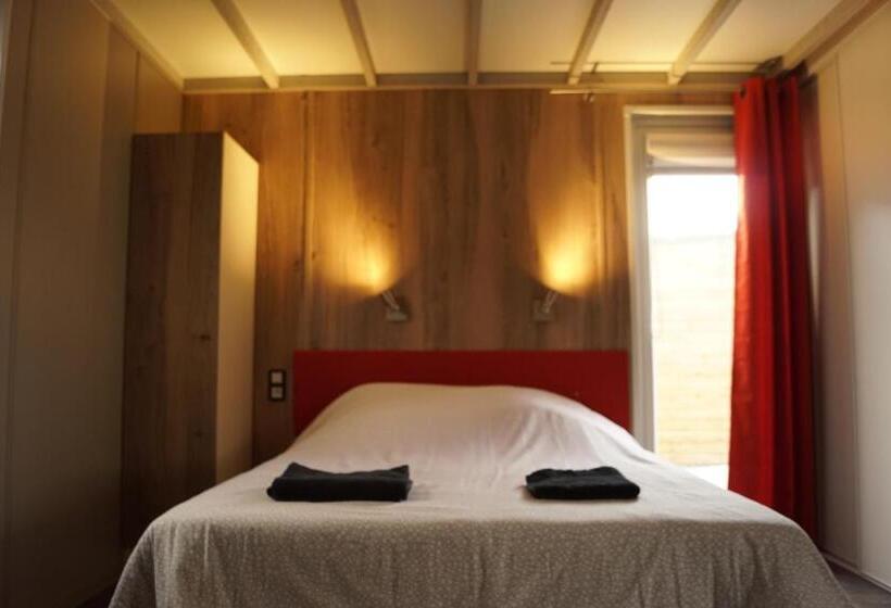 בקתת חדר, Ferme Du Chateau