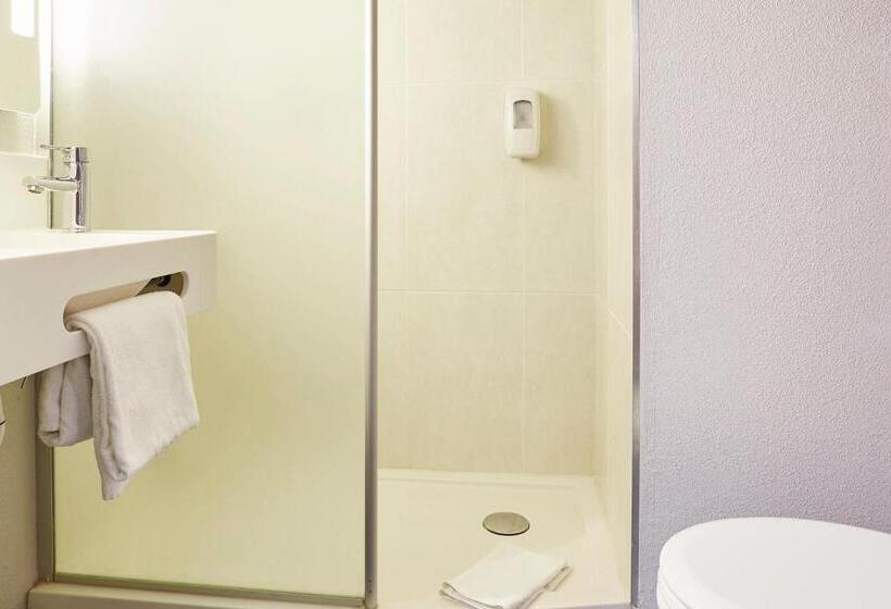 اتاق استاندارد سه نفره, B&b Hotel Lille Roubaix Campus Gare