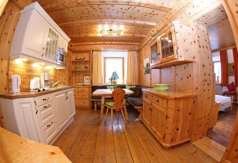 Апартаменты 1 Спальня, Beim Nuihausa
