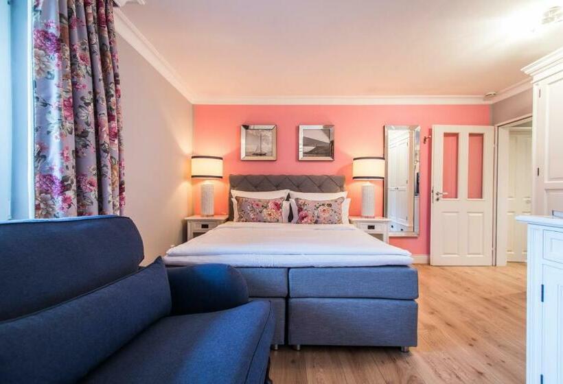 Quarto Estandar Individual, Norderriff
