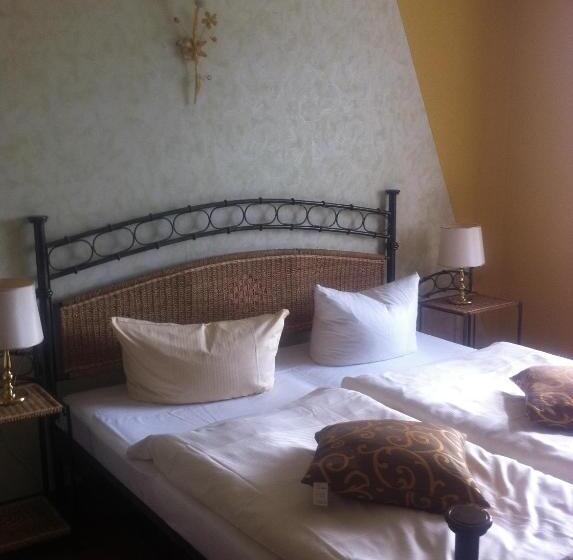 Номер Стандарт Трехместный, Natur& Waldhotel Johannesruh