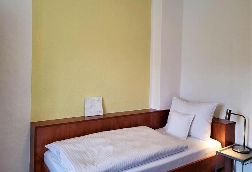 标准单人间, Parkhotel Am Schwanenteich