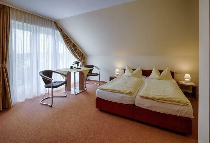 标准间, Elbterrassen Zu Brambach
