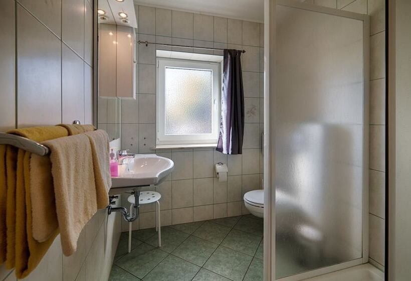 标准间, Elbterrassen Zu Brambach
