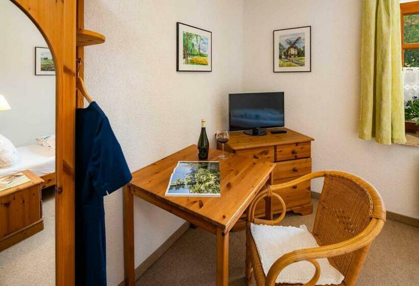 Номер Стандарт Индивидуальный, Landhotel Gut Wildberg
