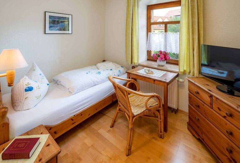 Standard Yhden Hengen Huone, Landhotel Gut Wildberg