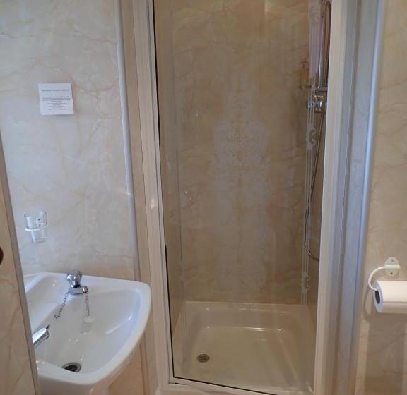 اتاق استاندارد, Hawthornbank