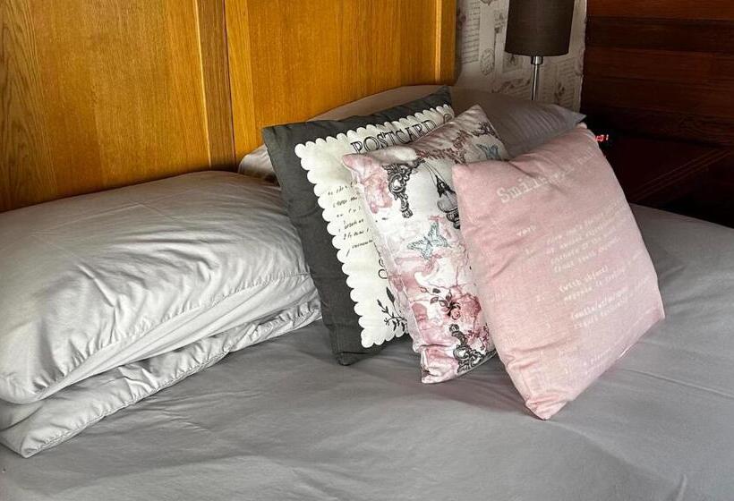 Семейный Номер, Dunroamin Bed And Breakfast