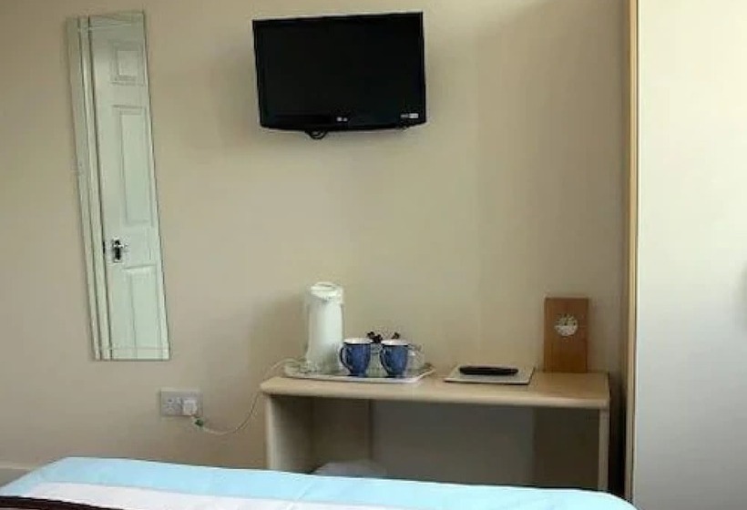 Номер Стандарт, White House View Guest House