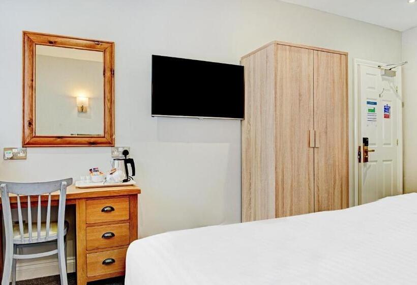 Номер Стандарт, The Gables Hotel, Birmingham Airport