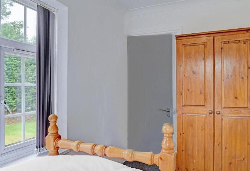 Номер Стандарт, The Gables Hotel, Birmingham Airport