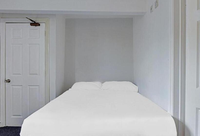 Номер Стандарт Трехместный, The Gables Hotel, Birmingham Airport