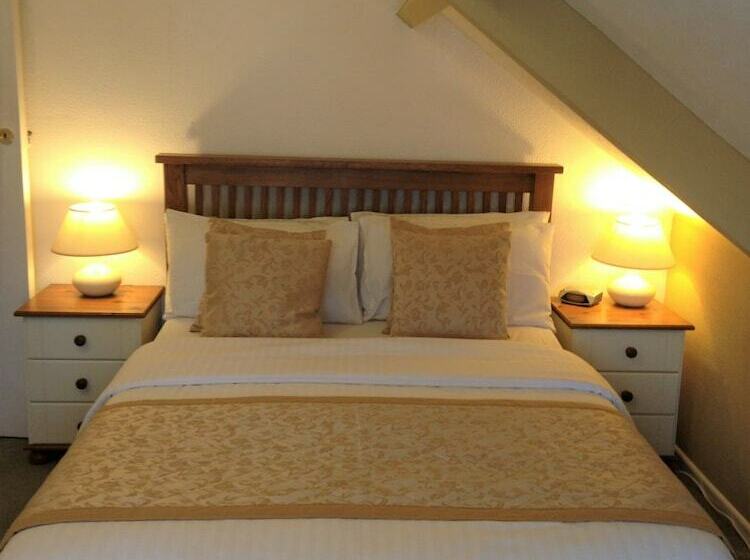 غرفة قياسية, Watermead House