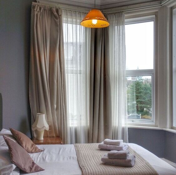 اتاق استاندارد, Kensington