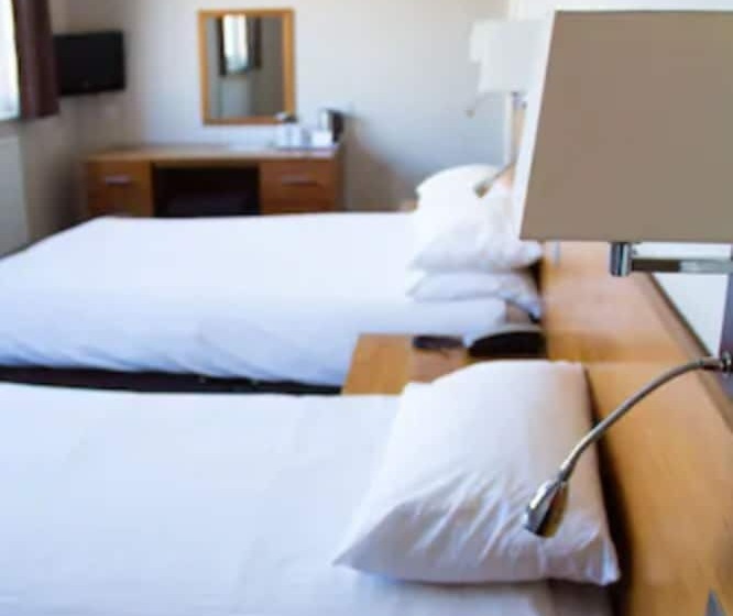 Номер Стандарт, St George Hotel Rochester Chatham