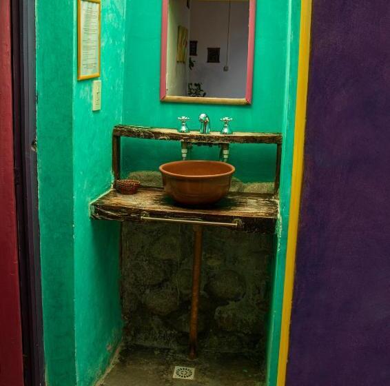 ルームシェアのワンベッド, Viracocha Art Hostel Cachi