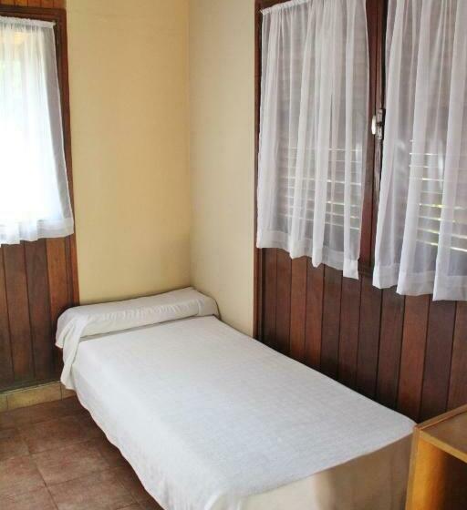 标准三人间, Hosteria Helvecia
