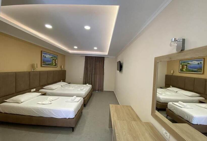 스위트, Karos Hotel Llaman