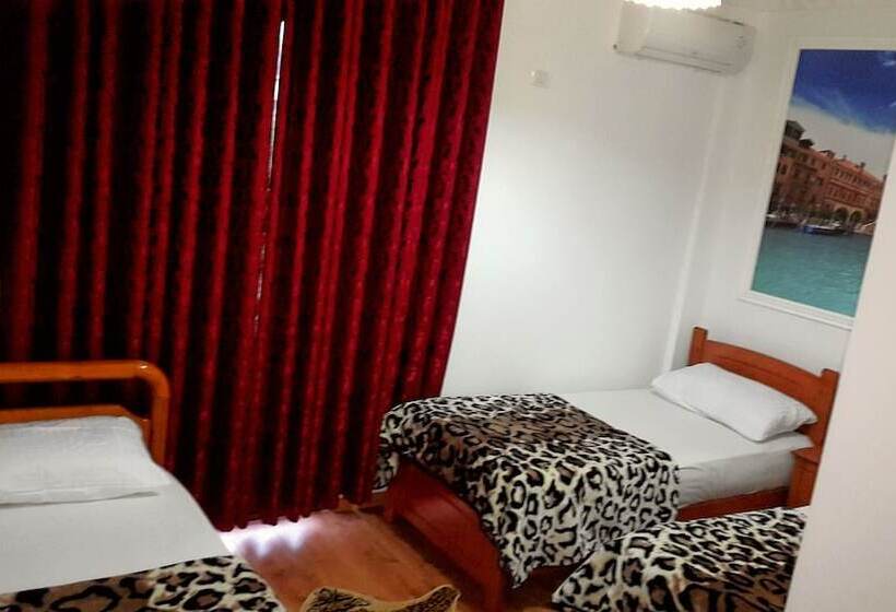 Трехместный Номер Стандарт с Балконом, Ramis Hotel & Outdoor Sports Center