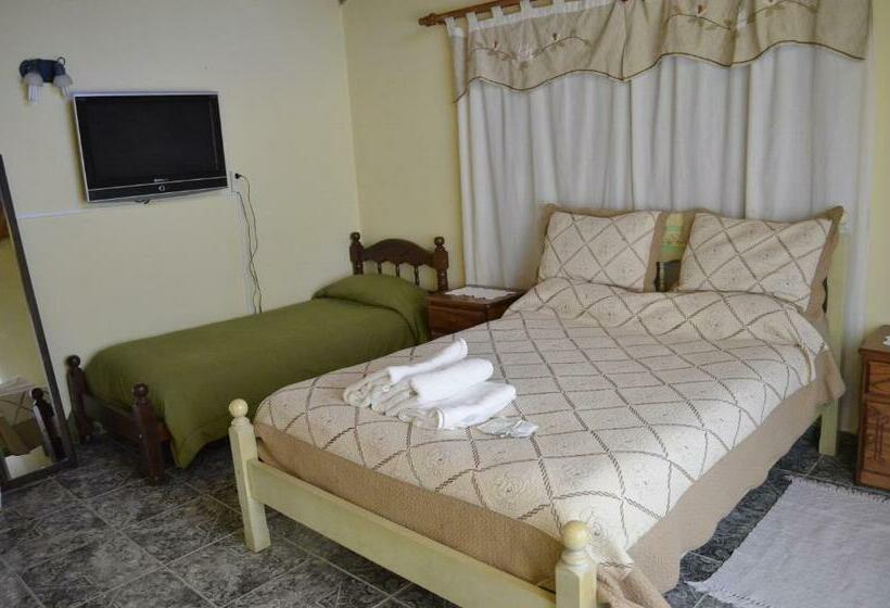 스탠다드 트리픔 룸 공동욕실, B&b Nahuel En Ushuaia