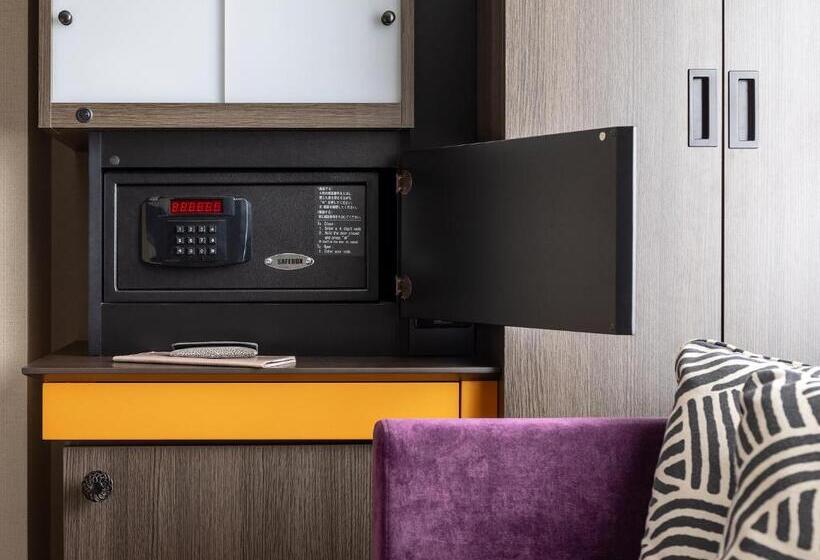 Номер Superior, Mitsui Garden Hotel Kyobashi   Tokyo Station