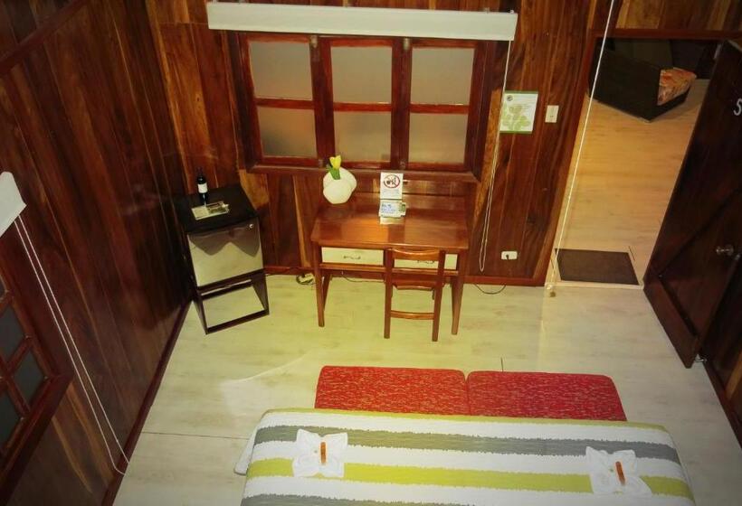Стандартный Номер Кровать Кинг, The Wooden House