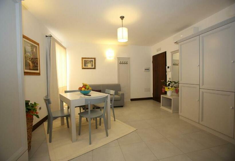 سوییت جونیور, Albergo Residenziale La Corte