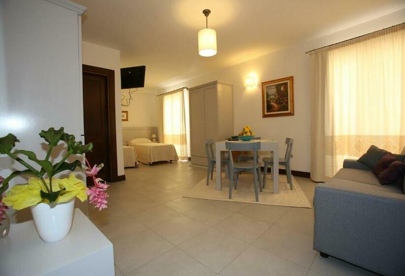 سوییت جونیور, Albergo Residenziale La Corte