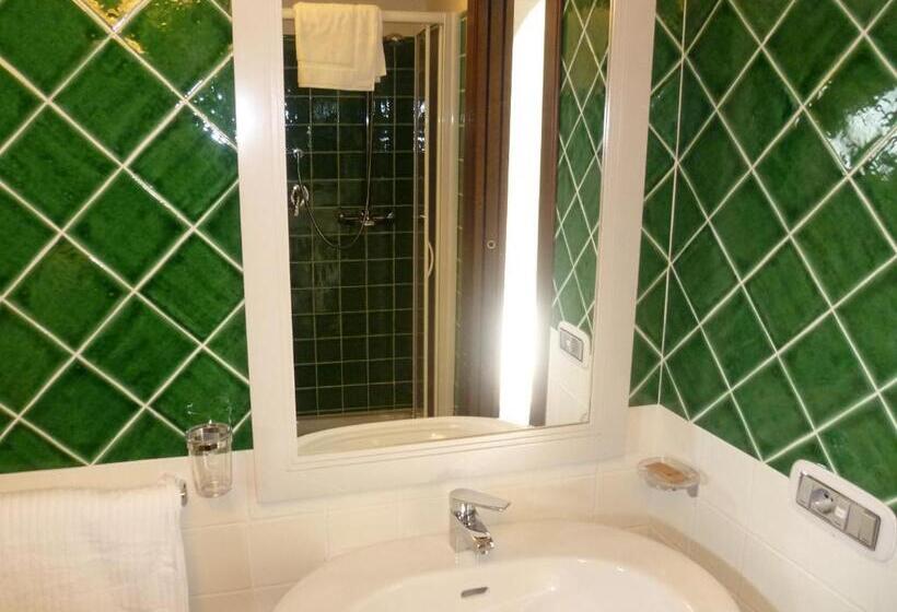 سوییت, Albergo Residenziale La Corte