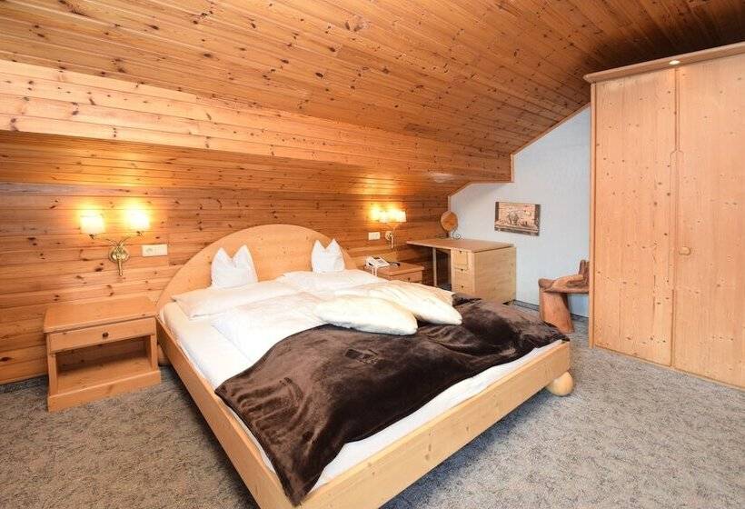 Номер Стандарт Трехместный, Chalet Olympia